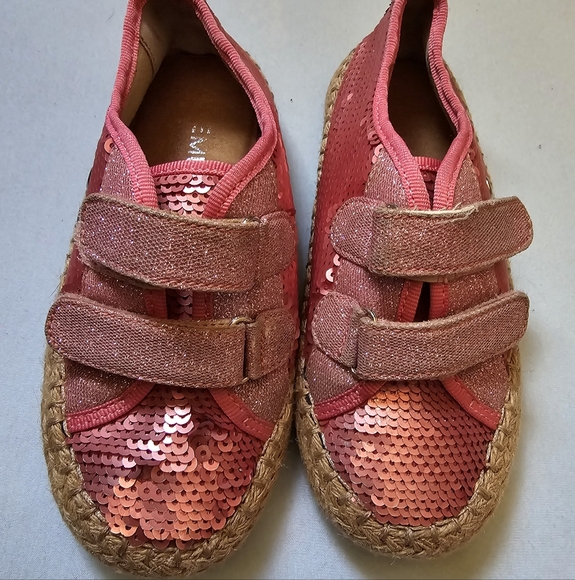 Emu sequin shoes.11 - Picture 1 of 3